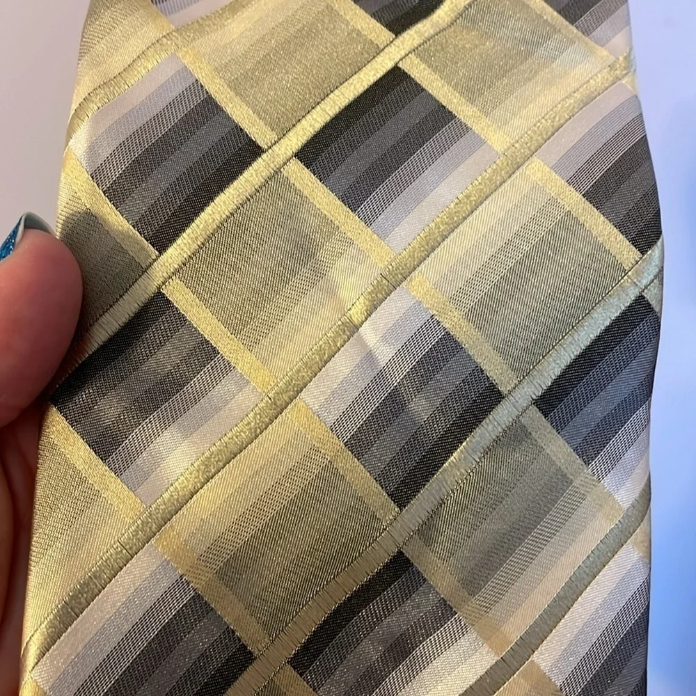Roberto Villini Couture Silk Stain Resistant Geometric Necktie Tie